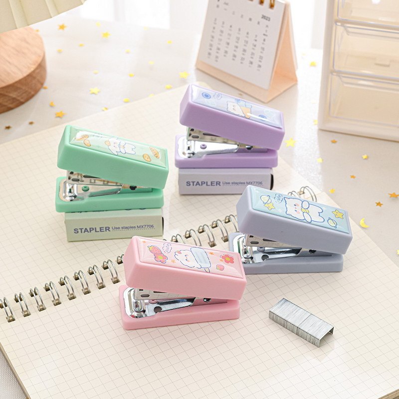 Portable Cute Cartoon Mini Stapler Set